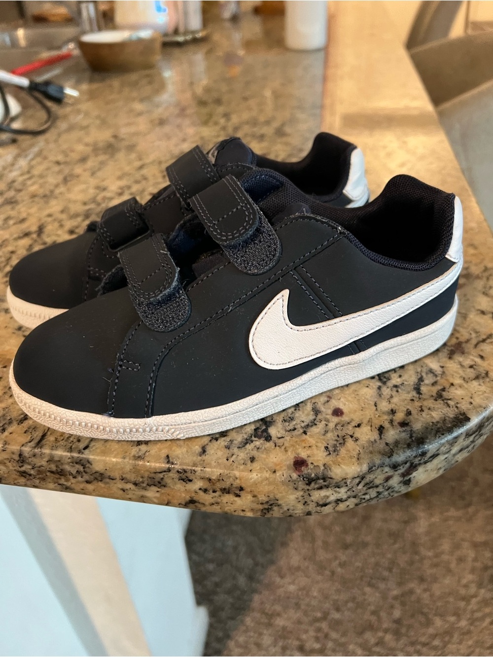 Nike Kids Blue & White Velcro Casual Sneakers
